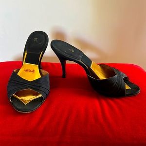 Vintage Black Springolators Heels Shoes Size 8 Excellent Condition!